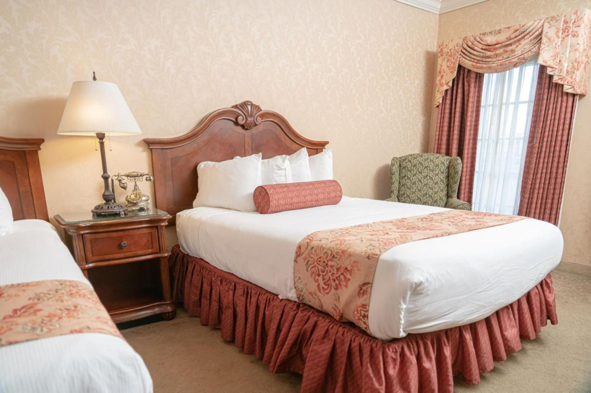 Fulton Steamboat 3*