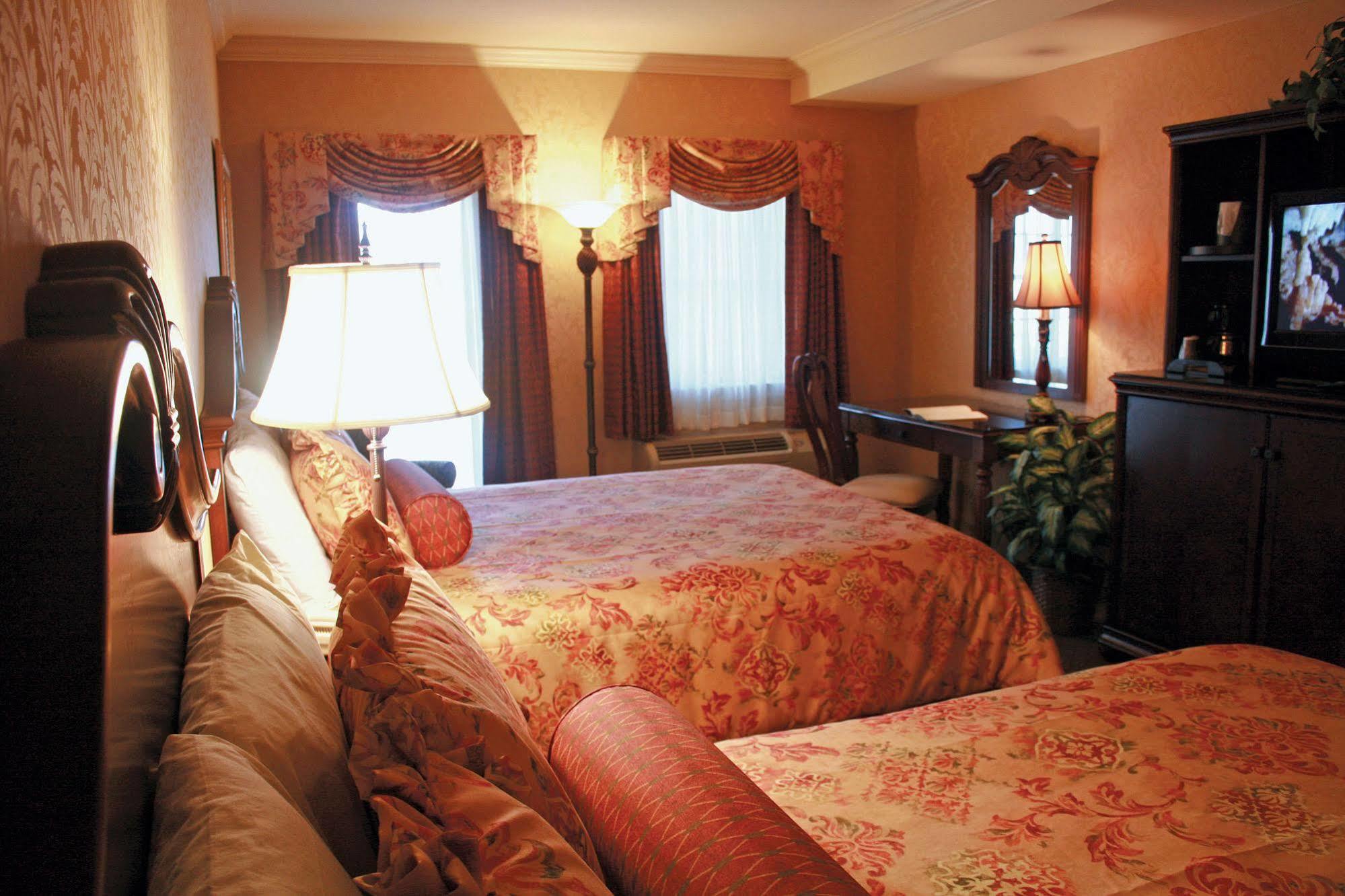Fulton Steamboat Hotel Ronks